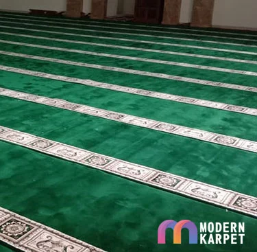 Karpet CROWN di masjid